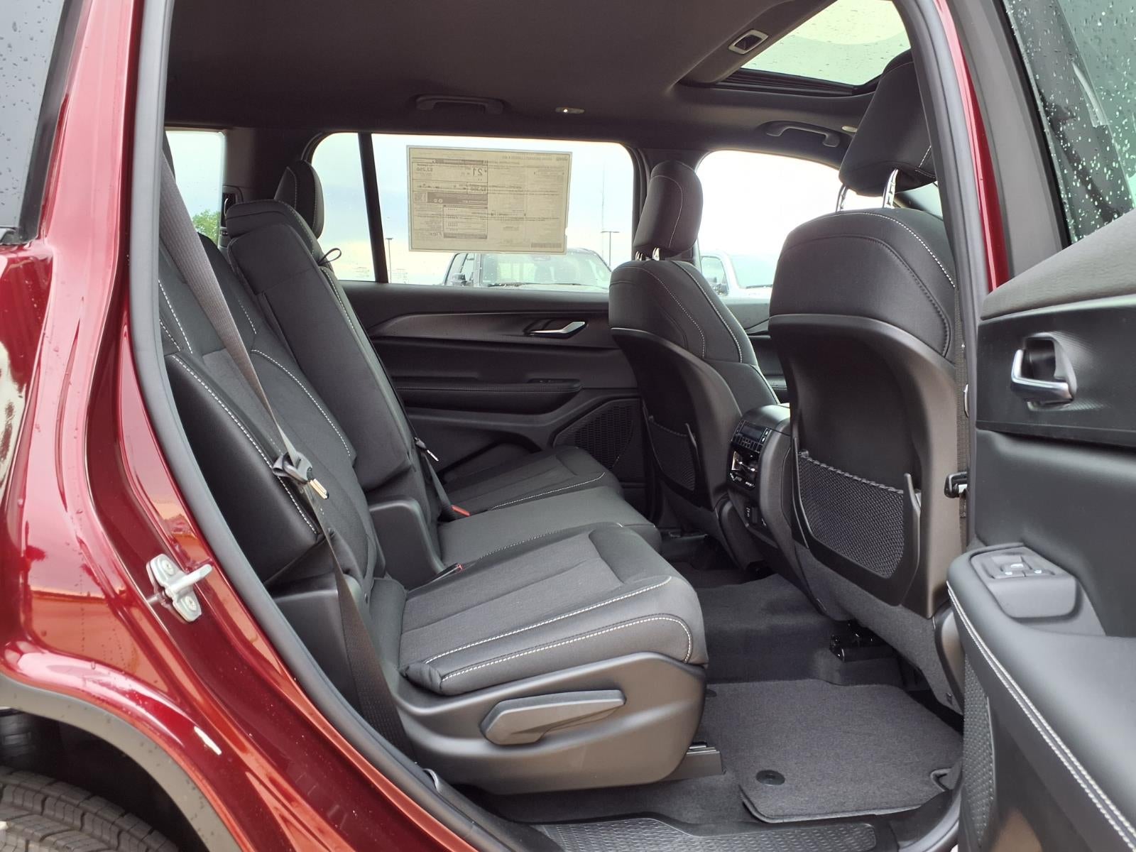 2026 Jeep Grand Cherokee L Laredo