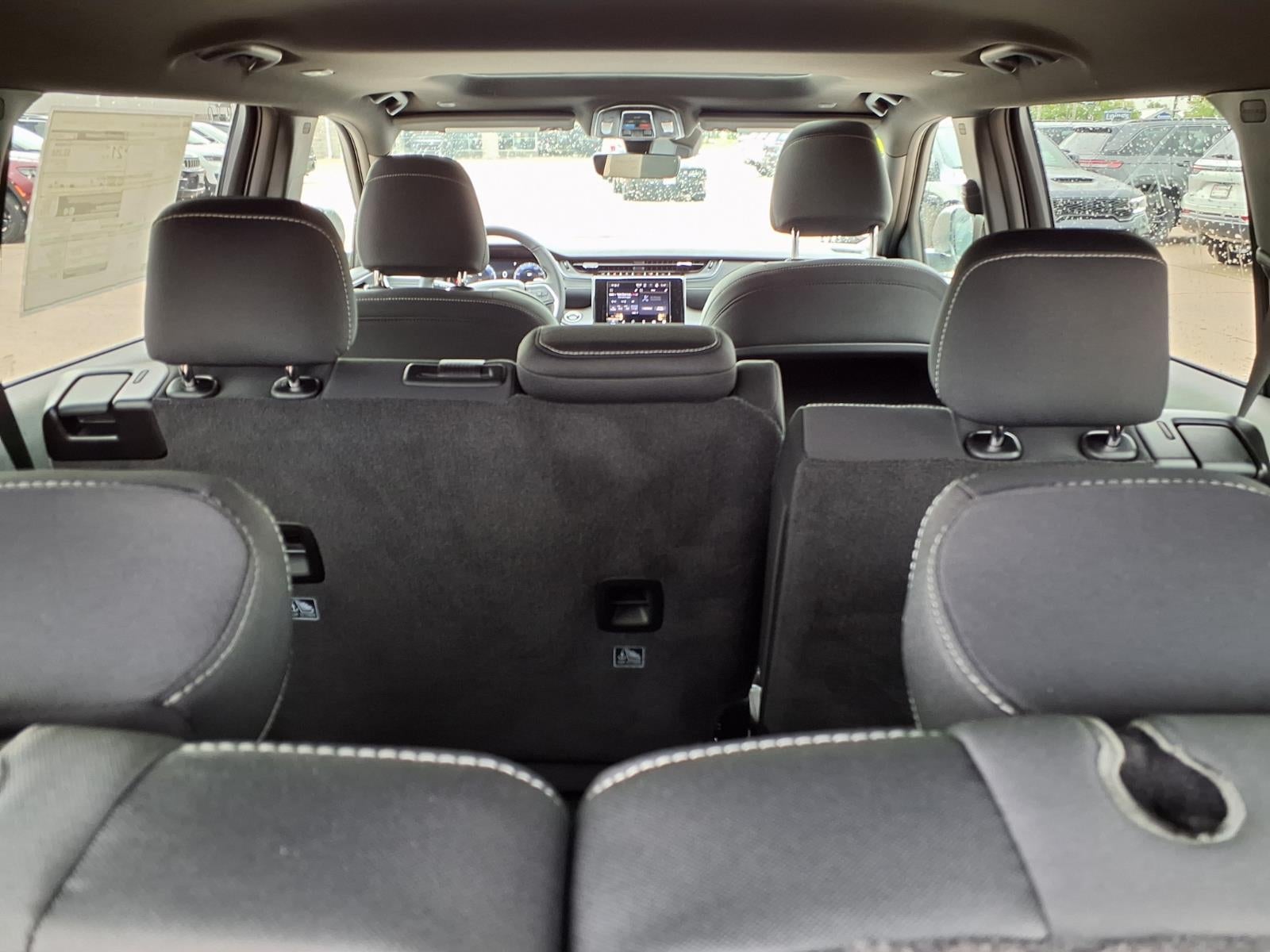 2026 Jeep Grand Cherokee L Laredo