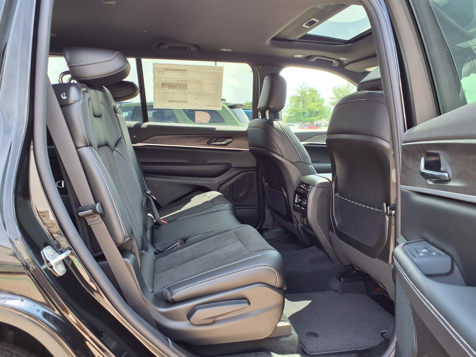 2026 Jeep Grand Cherokee L Laredo