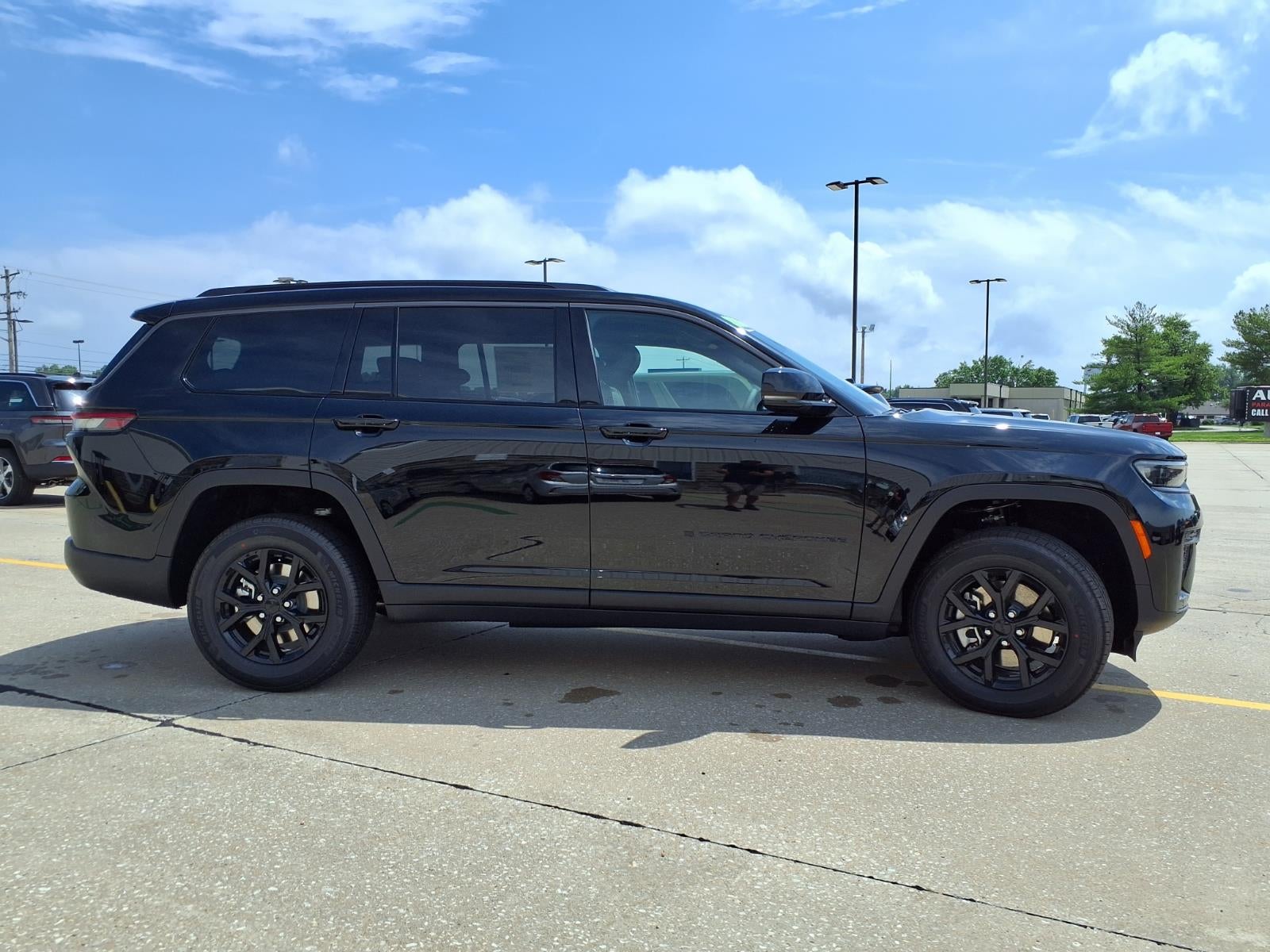 2026 Jeep Grand Cherokee L Laredo