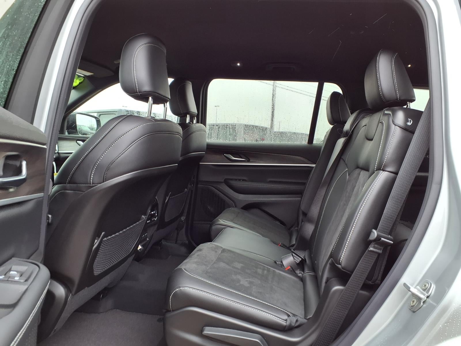 2026 Jeep Grand Cherokee L Laredo