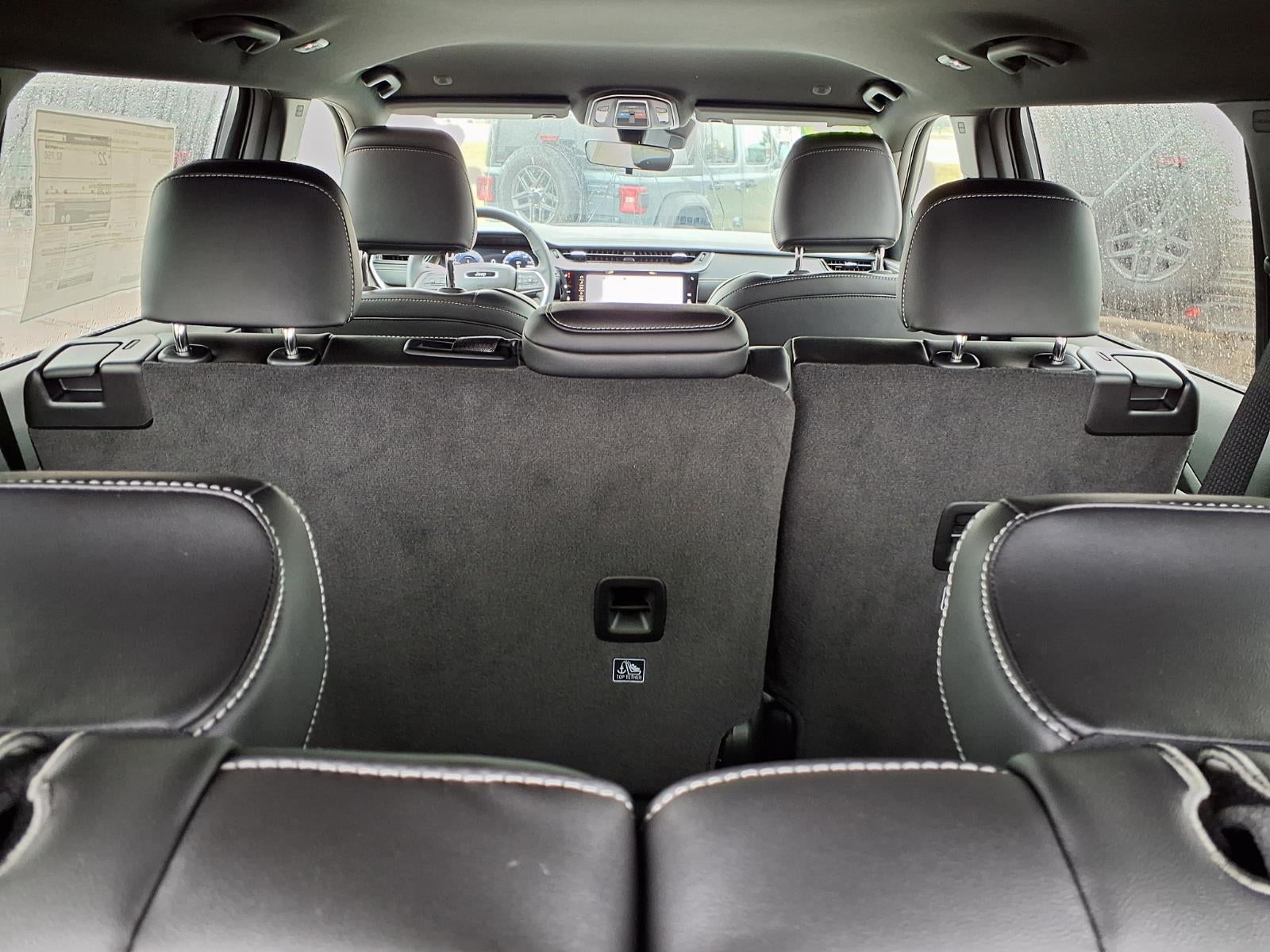 2026 Jeep Grand Cherokee L Laredo