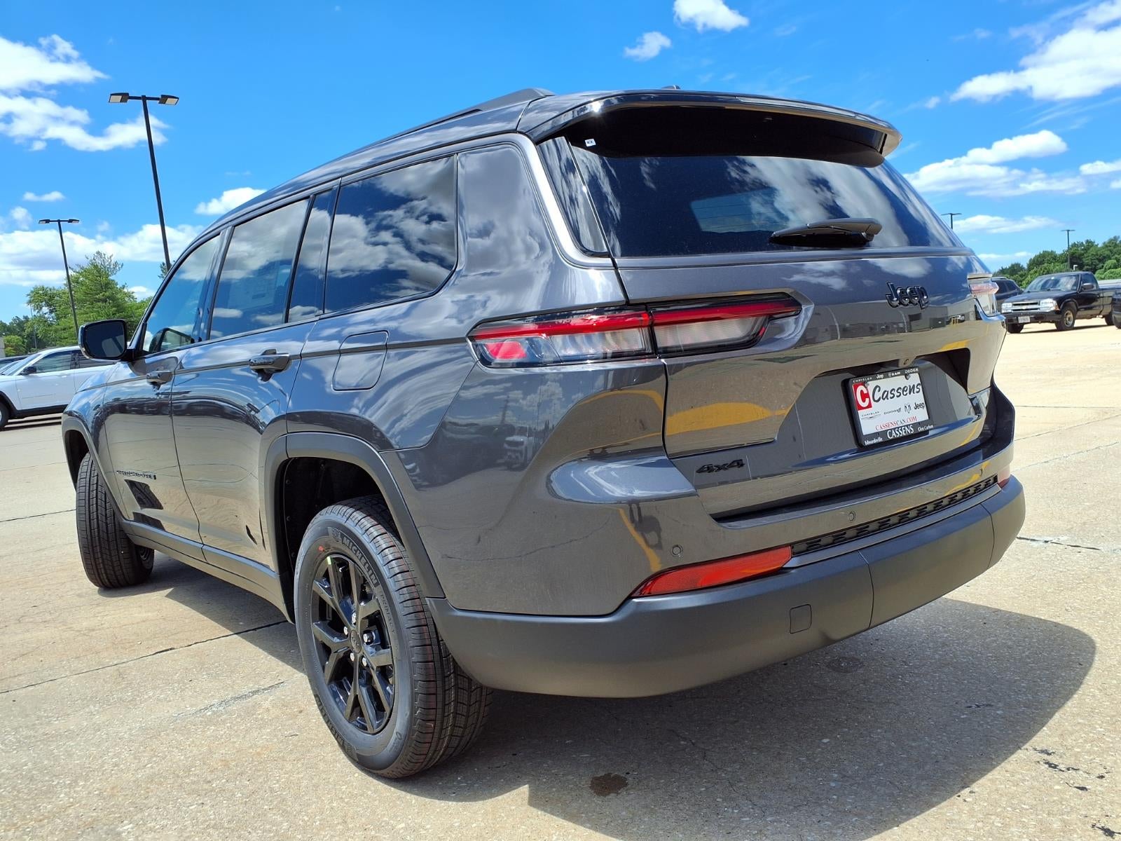 2026 Jeep Grand Cherokee L Laredo