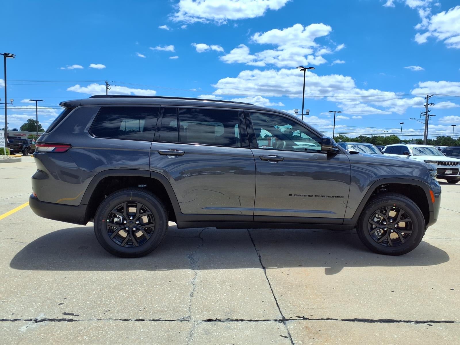 2026 Jeep Grand Cherokee L Laredo