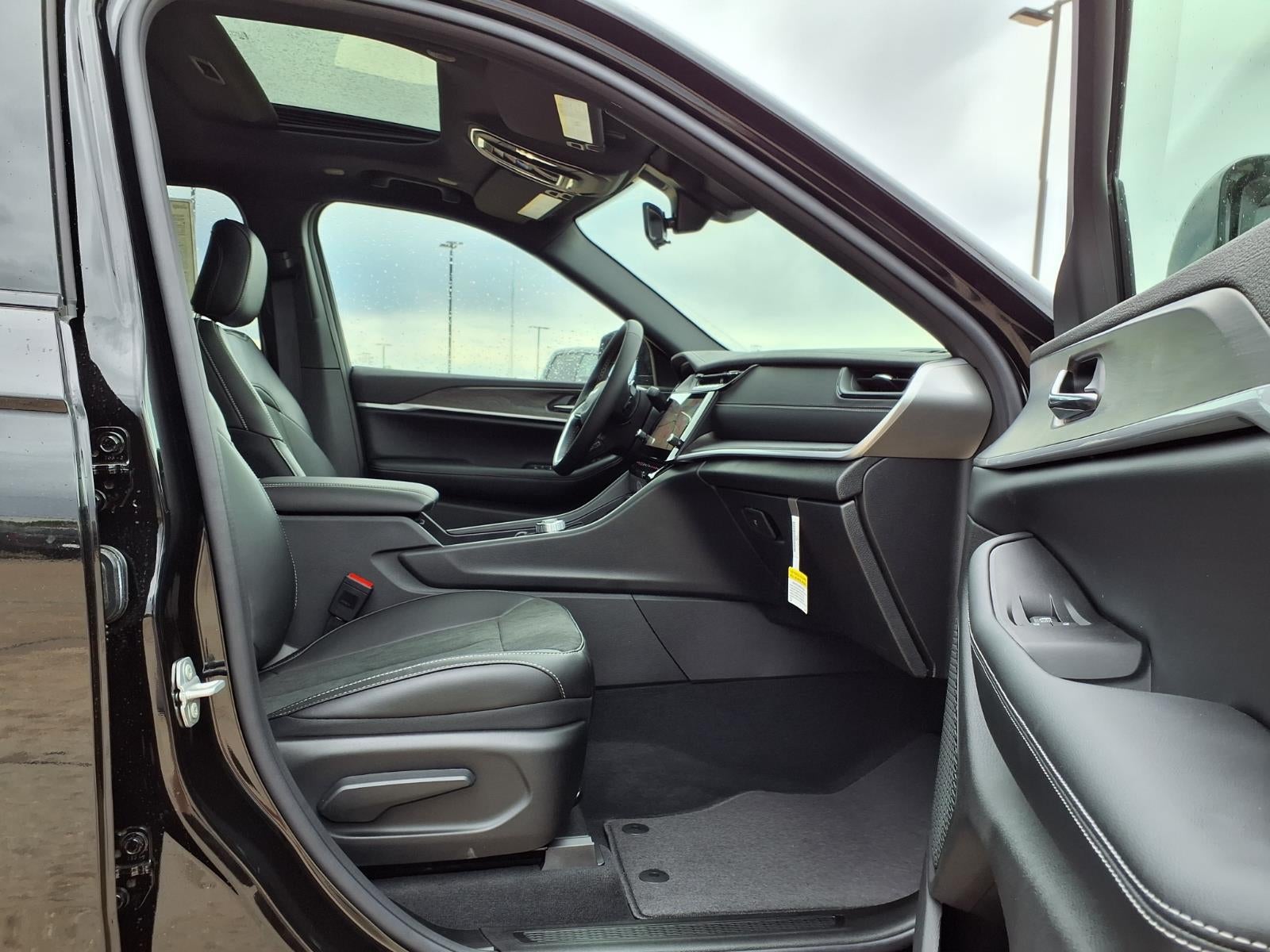 2026 Jeep Grand Cherokee L Laredo