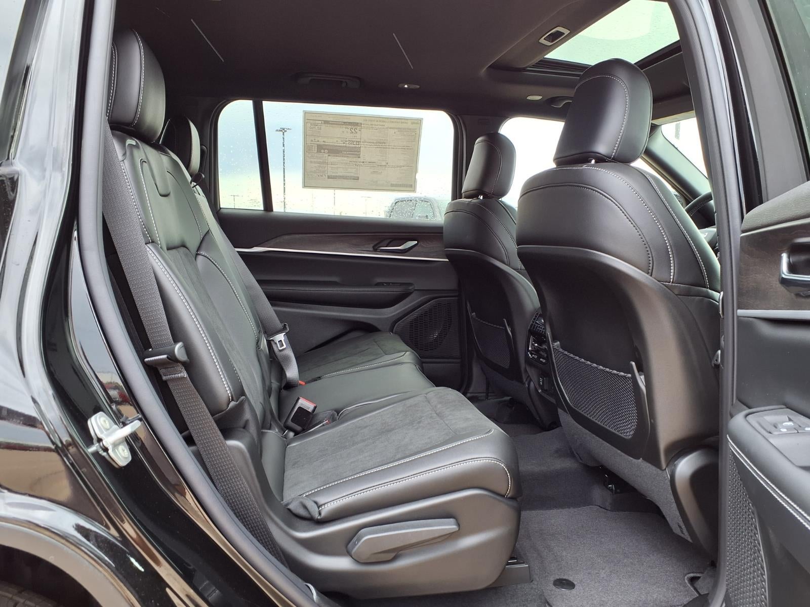 2026 Jeep Grand Cherokee L Laredo