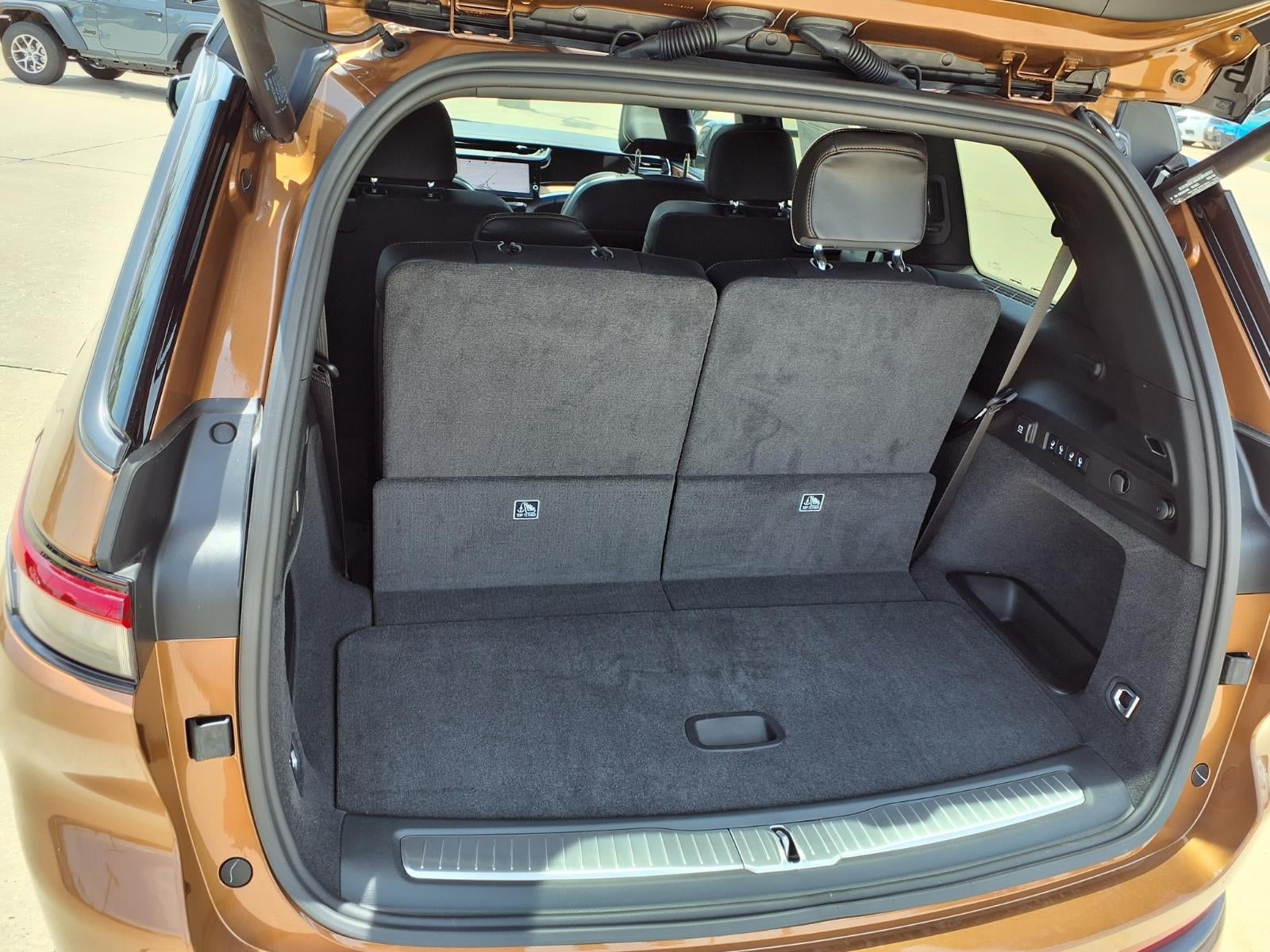 2026 Jeep Grand Cherokee L Summit