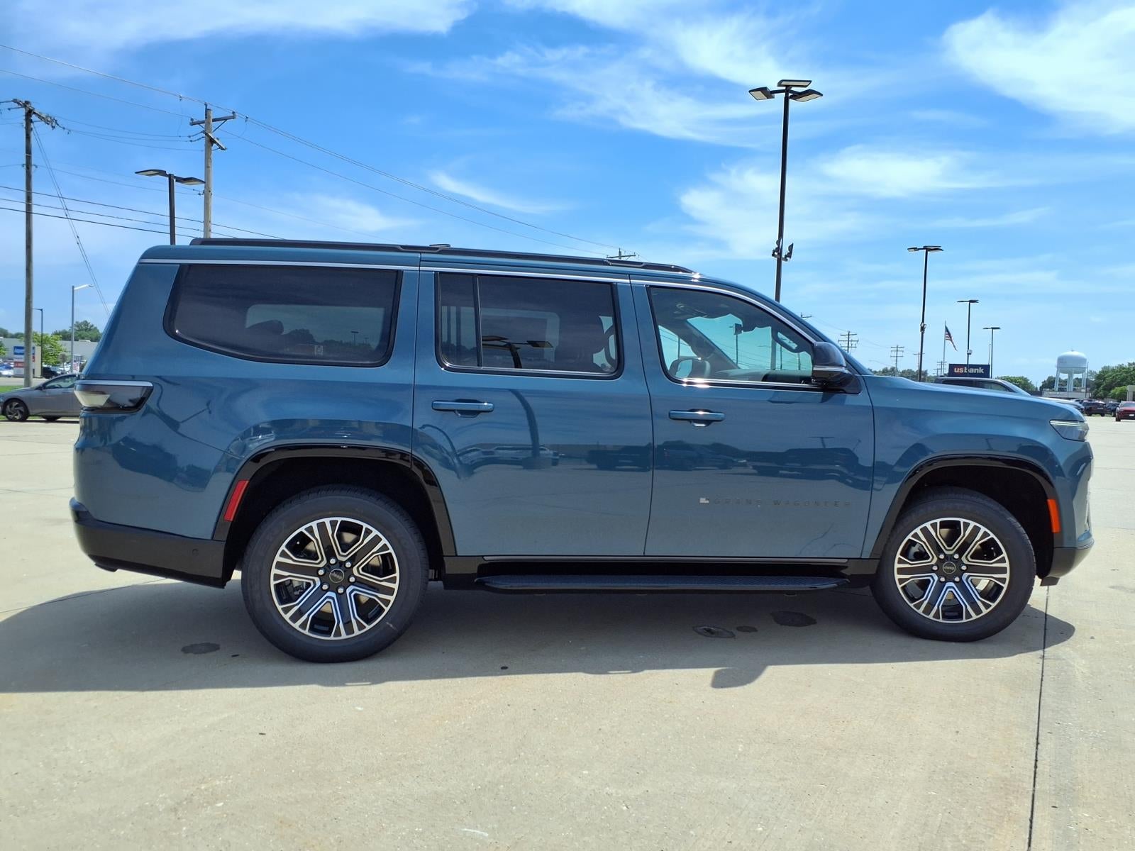 2026 Jeep Grand Wagoneer Base