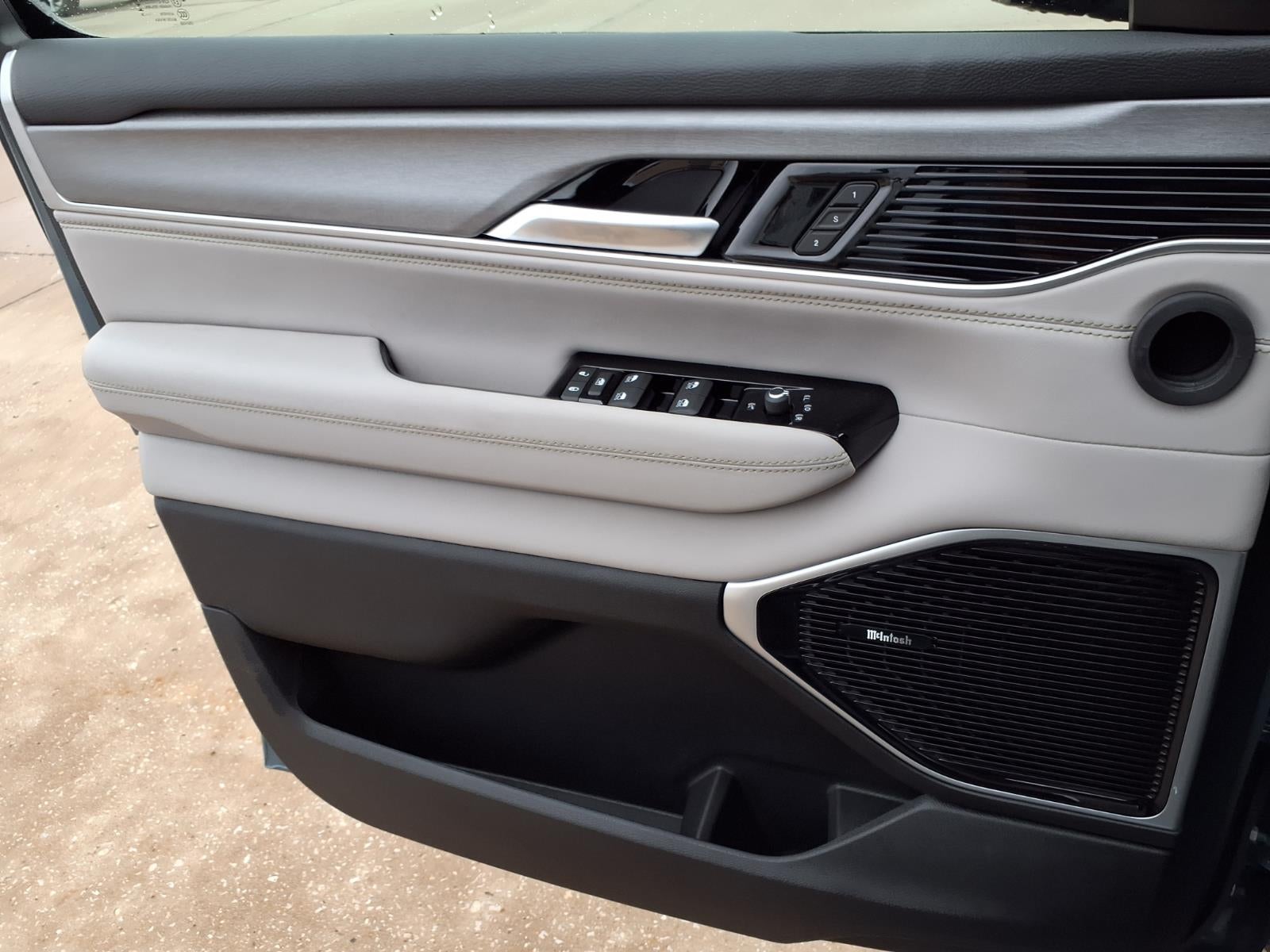 2026 Jeep Grand Wagoneer Limited Reserve