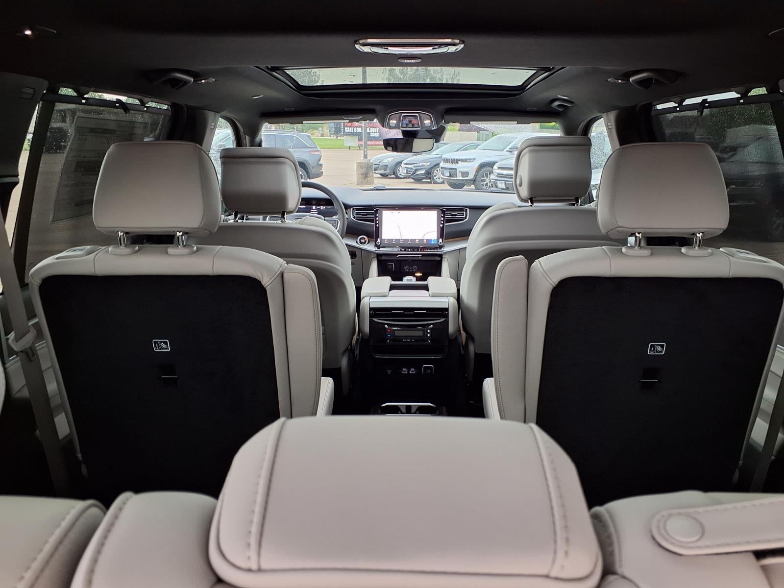 2026 Jeep Grand Wagoneer Limited Reserve