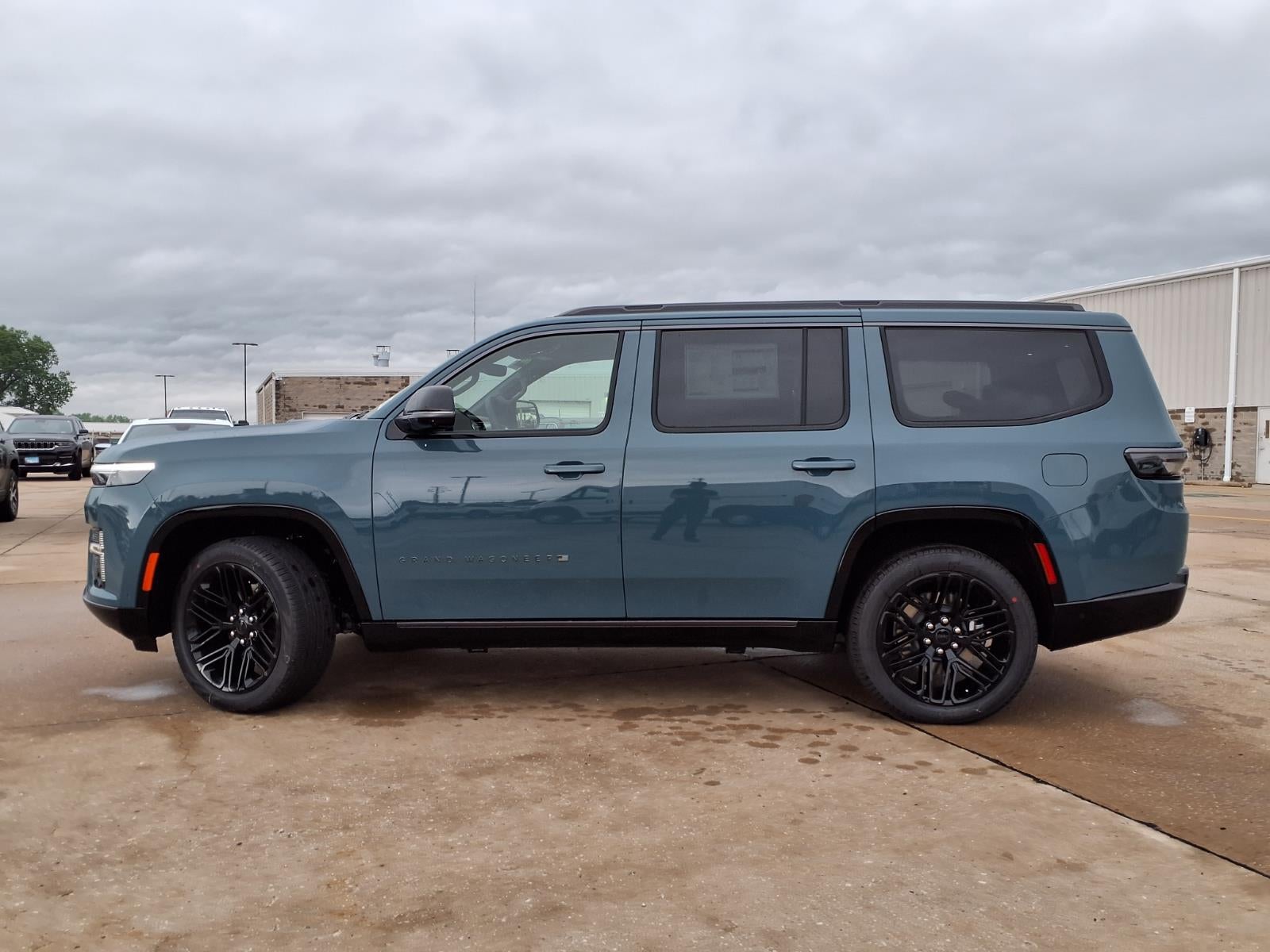 2026 Jeep Grand Wagoneer Limited Reserve