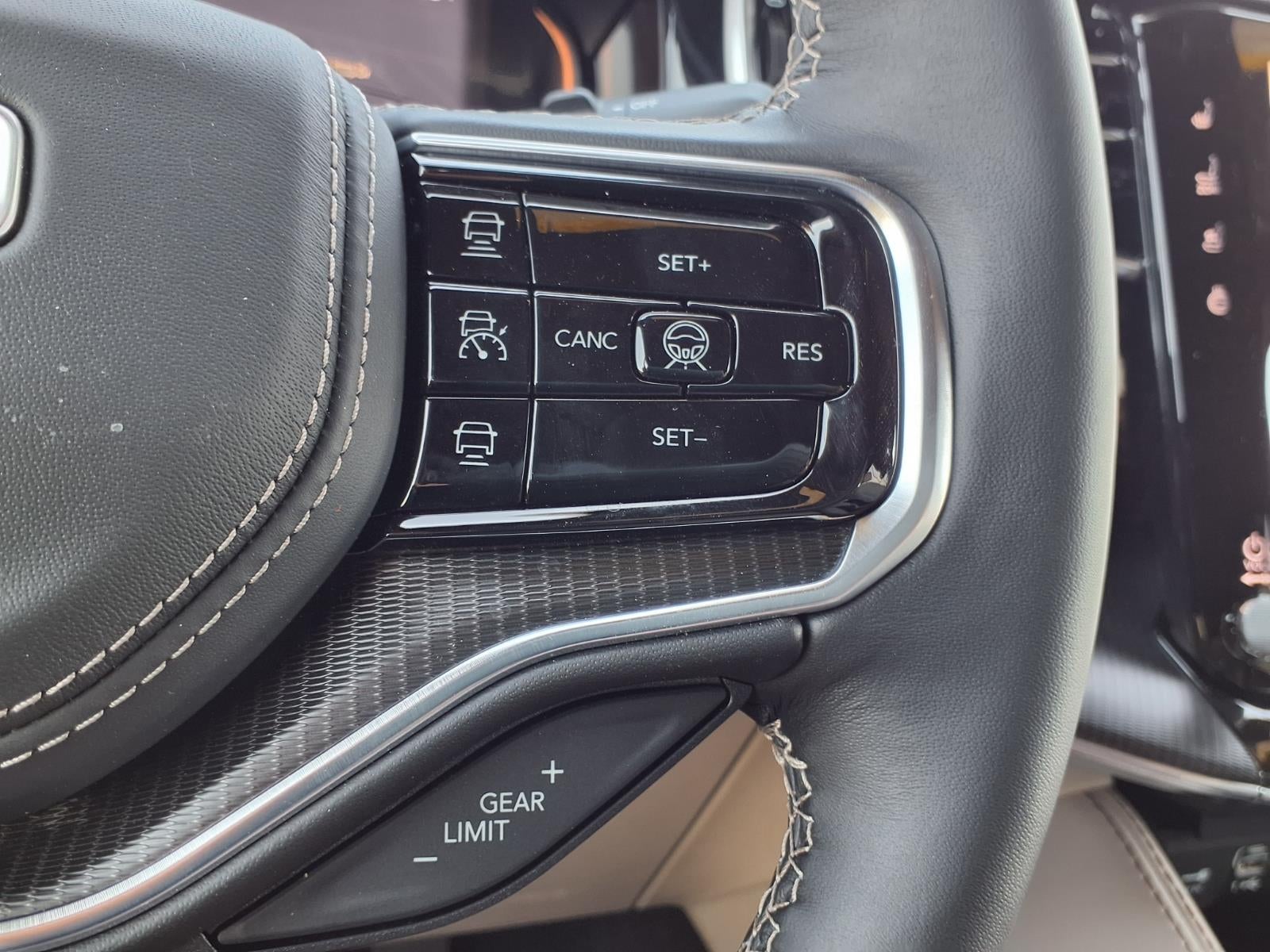 2026 Jeep Grand Wagoneer Summit Obsidian