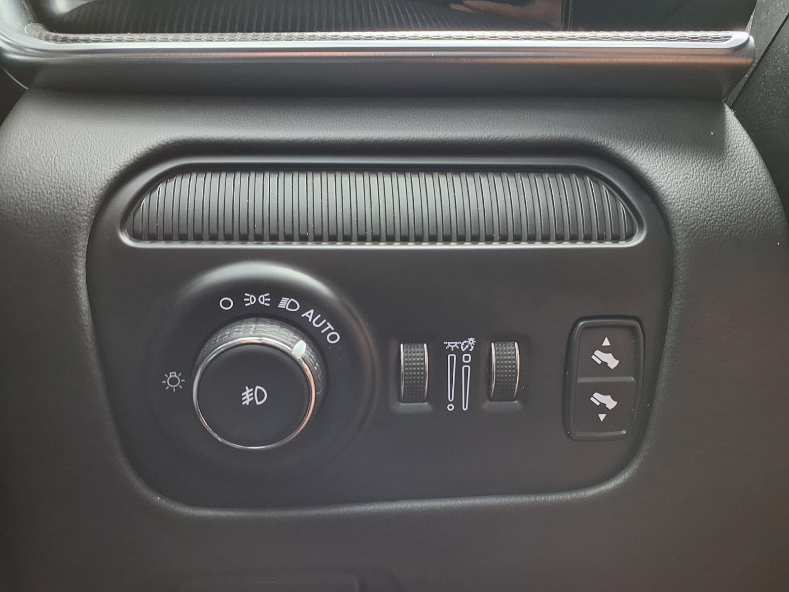 2023 Jeep Grand Wagoneer Obsidian