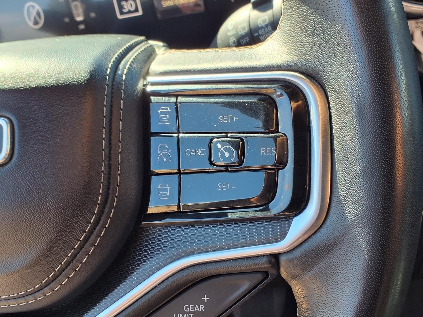 2024 Jeep Grand Wagoneer Obsidian