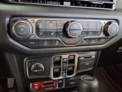 2026 Jeep Gladiator Convoy