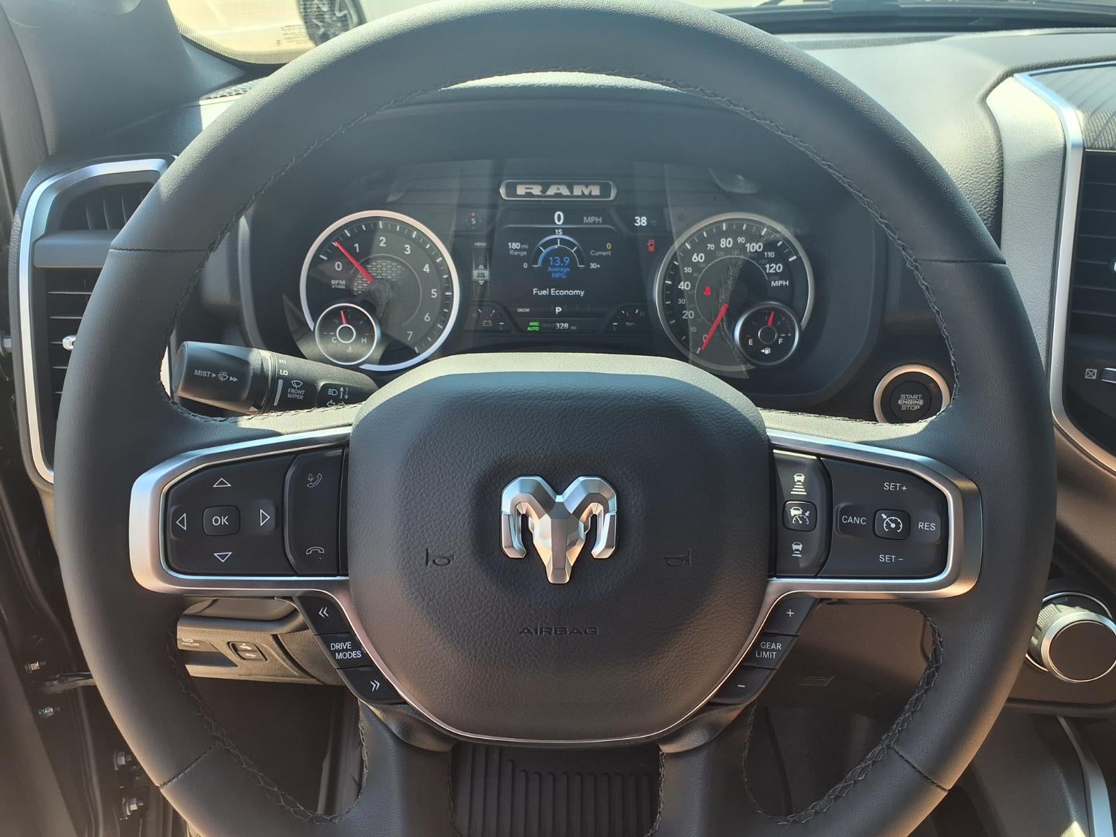 2027 RAM 1500 Big Horn/Lone Star