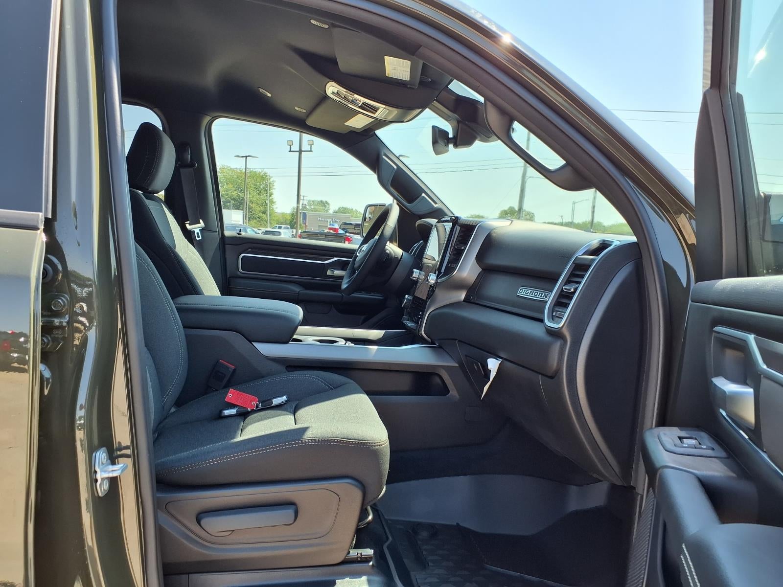 2027 RAM 1500 Big Horn/Lone Star