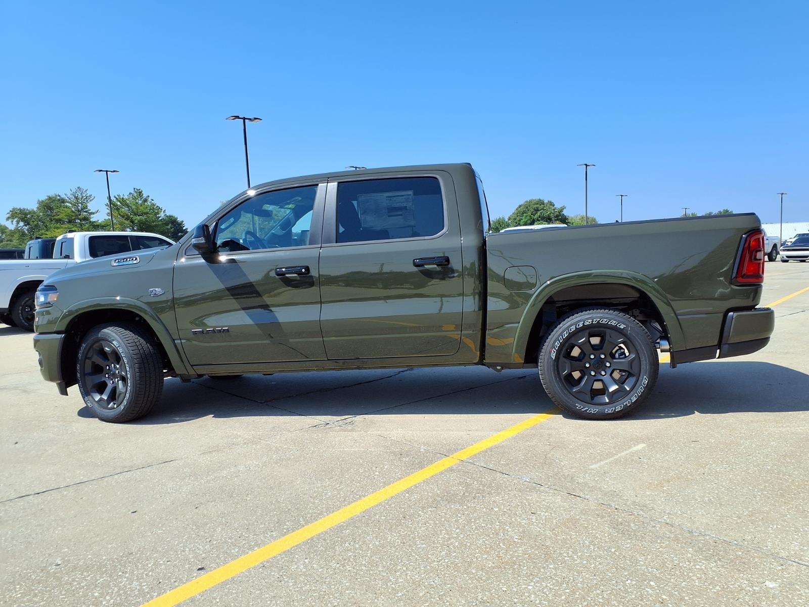 2027 RAM 1500 Big Horn/Lone Star