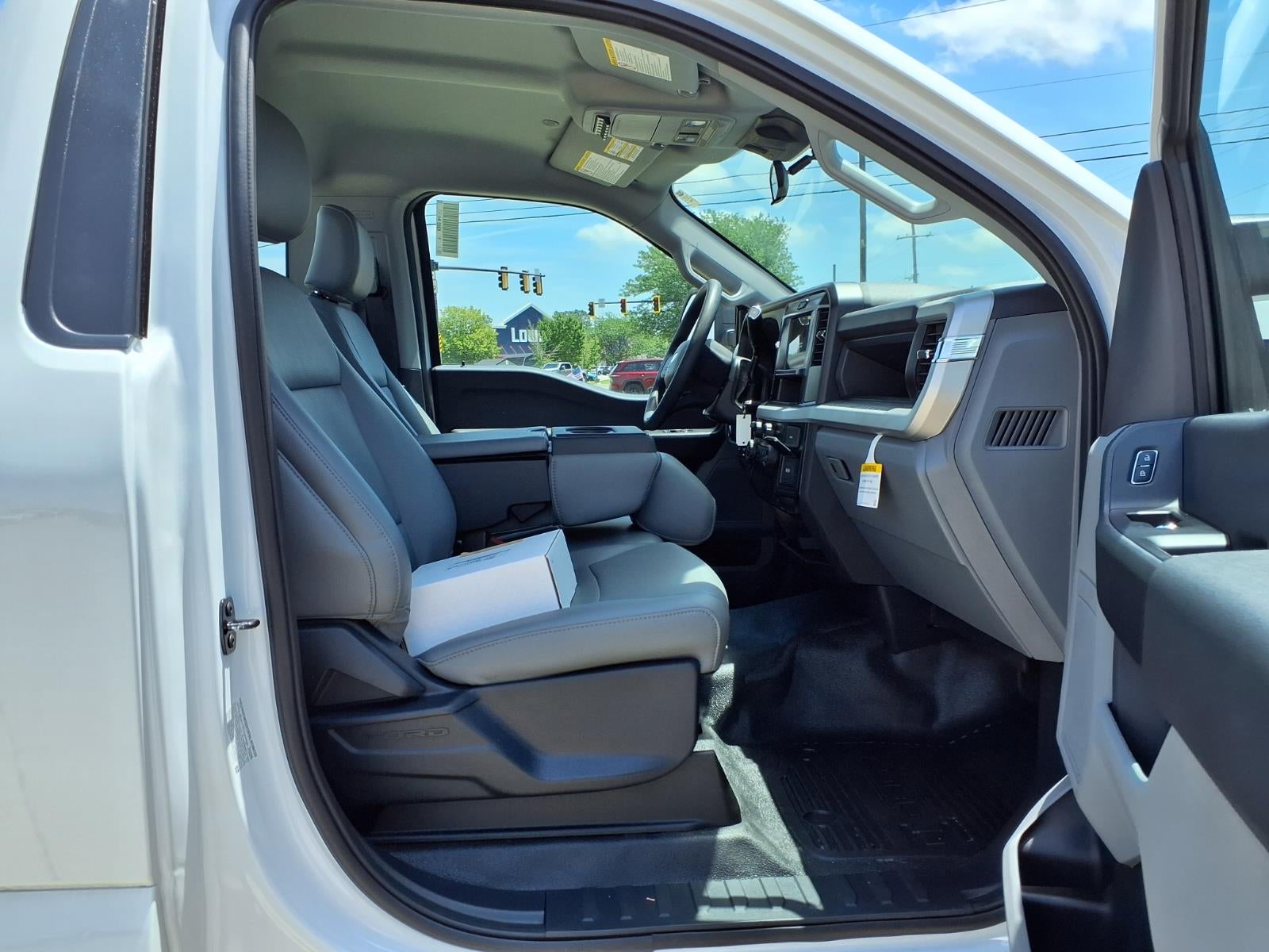2026 Ford F-350 Super Duty XL