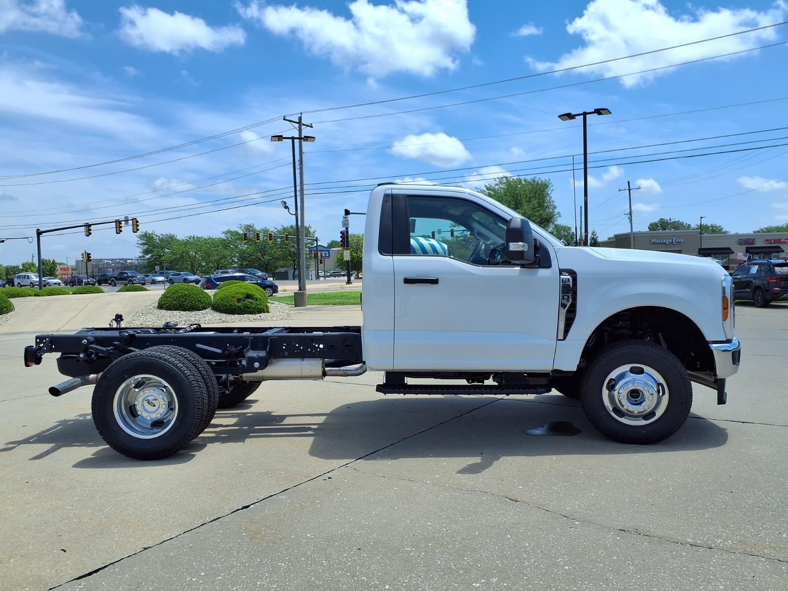 2026 Ford F-350 Super Duty XL