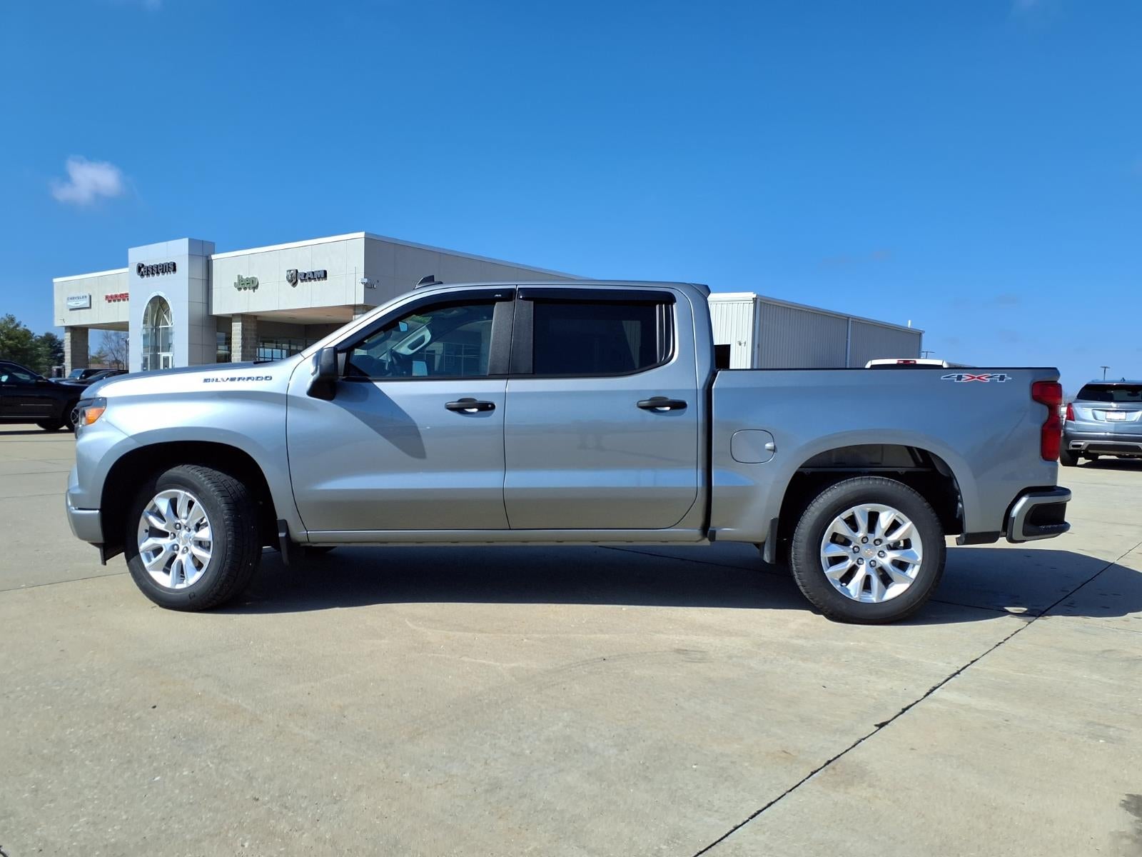 2024 Chevrolet Silverado 1500 Custom