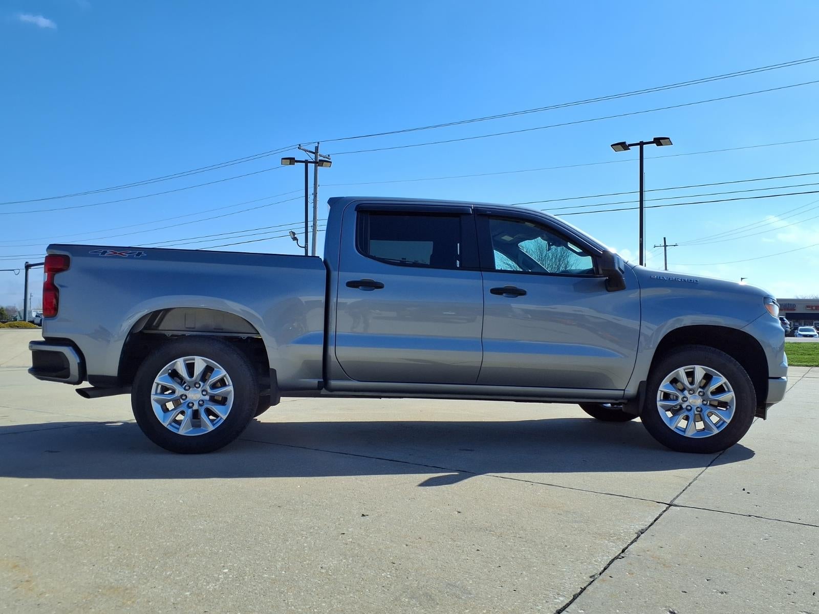 2024 Chevrolet Silverado 1500 Custom