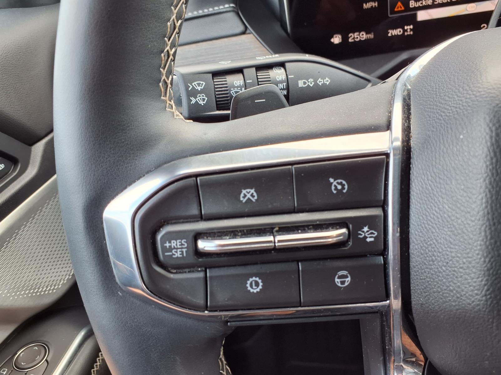 2025 GMC Acadia Denali