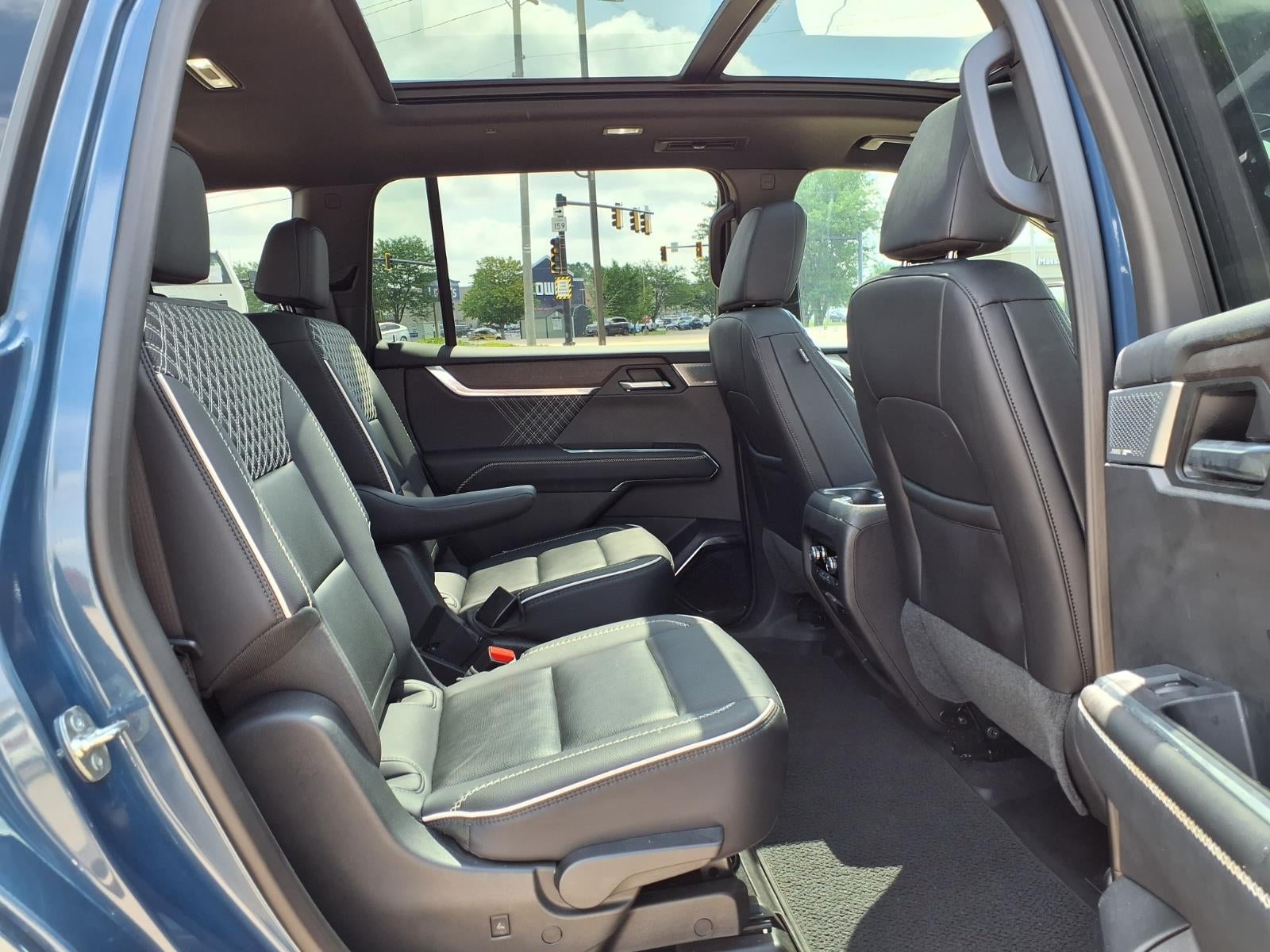 2025 GMC Acadia Denali