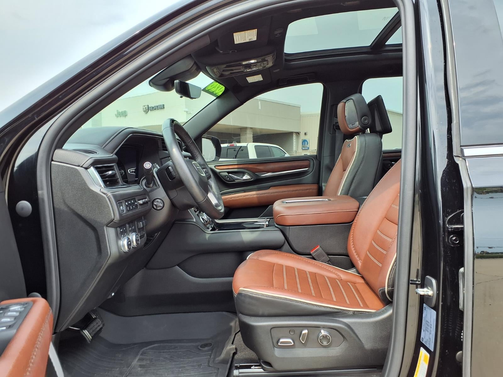 2023 GMC Yukon XL Denali Ultimate