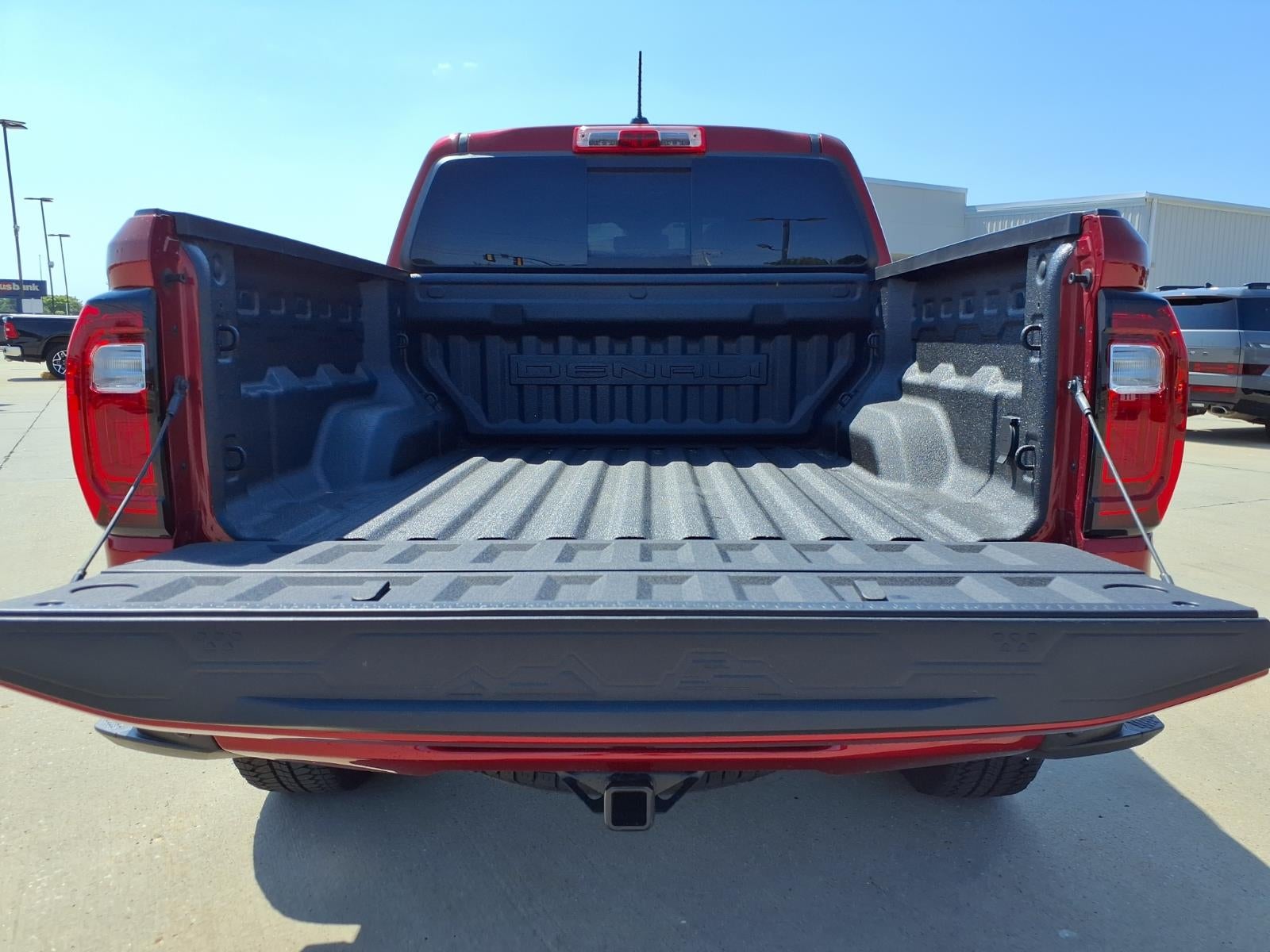 2024 GMC Canyon Denali