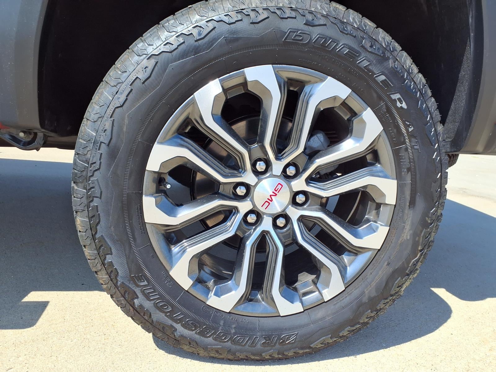 2024 GMC Canyon Denali