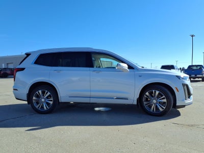 2025 Cadillac XT6 Premium Luxury