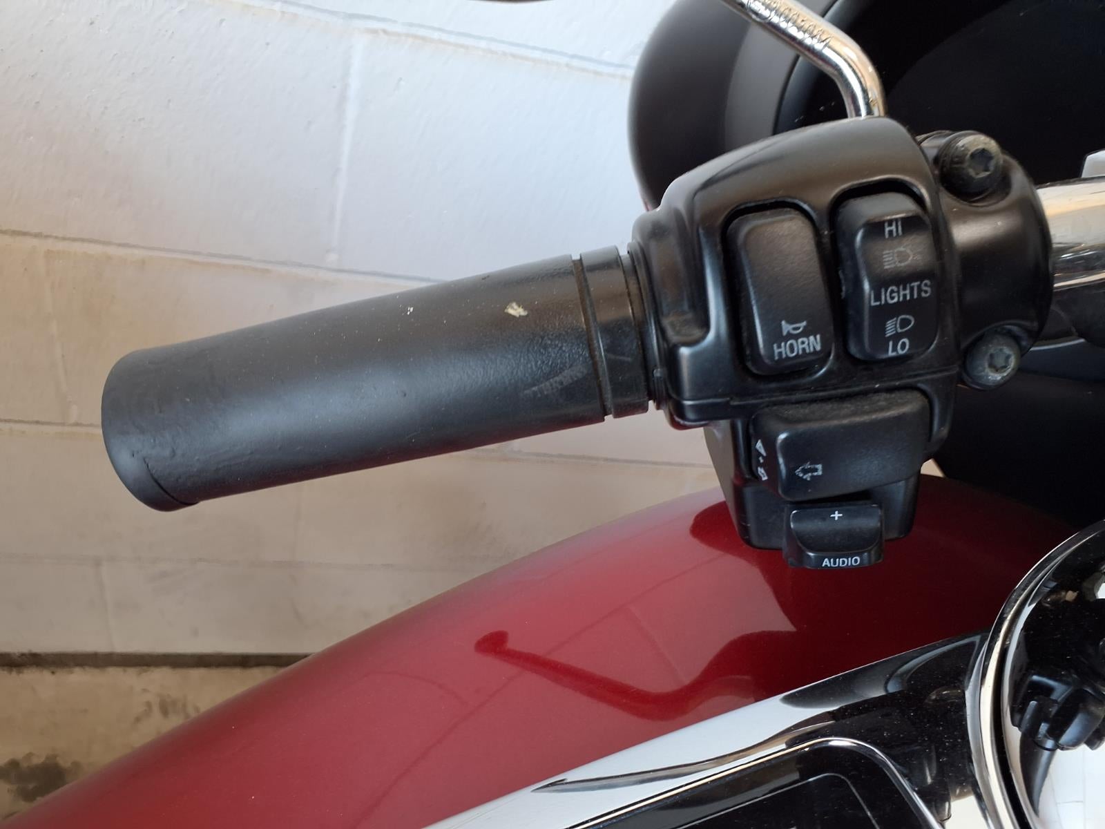 2012 Harley-Davidson FLHTC Base