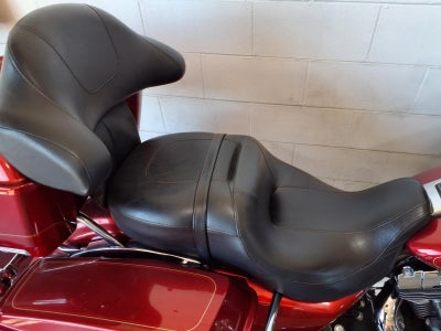 2012 Harley-Davidson FLHTC Base