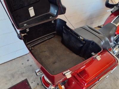 2012 Harley-Davidson FLHTC Base