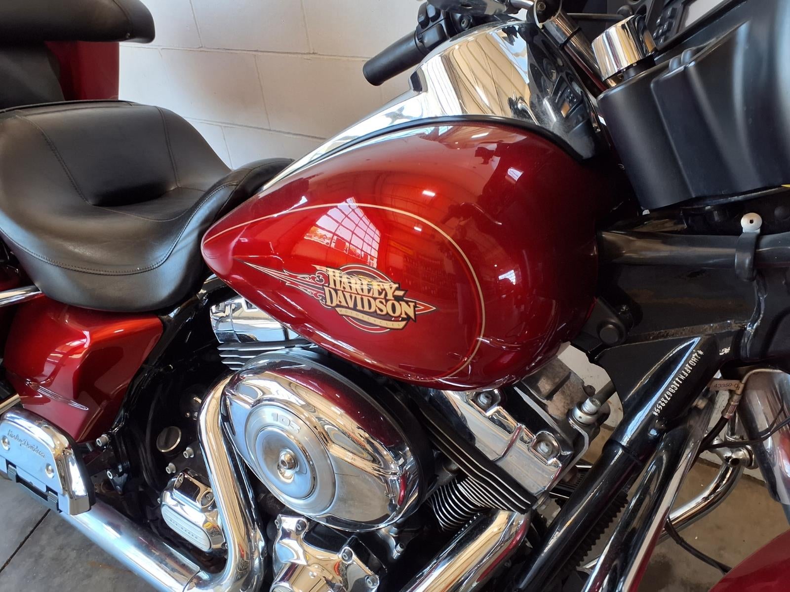 2012 Harley-Davidson FLHTC Base