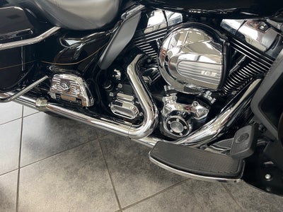 2015 Harley-Davidson FLHT Limited