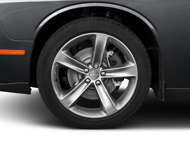 2017 Dodge Challenger SXT Plus