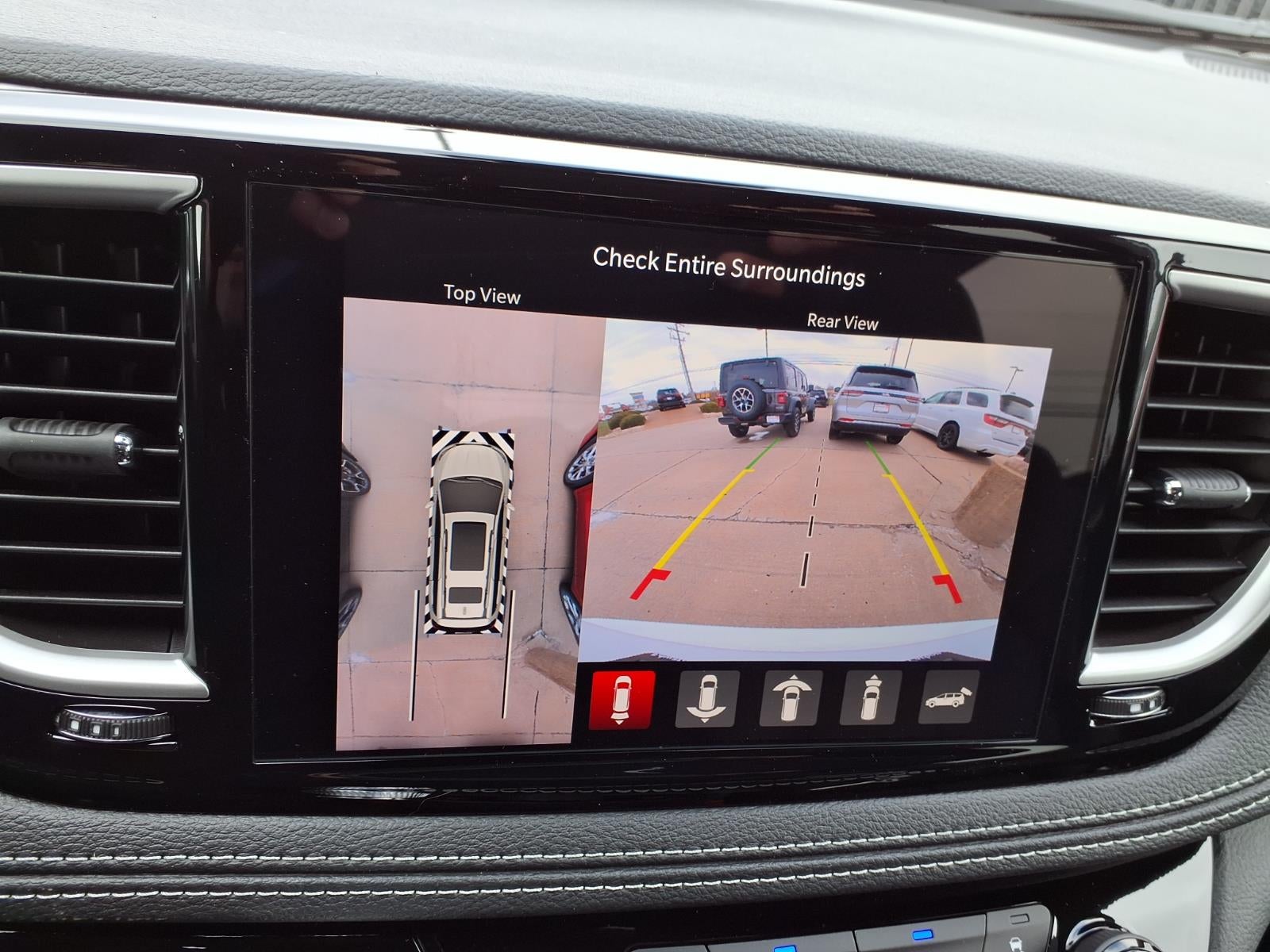 2026 Chrysler Pacifica Select