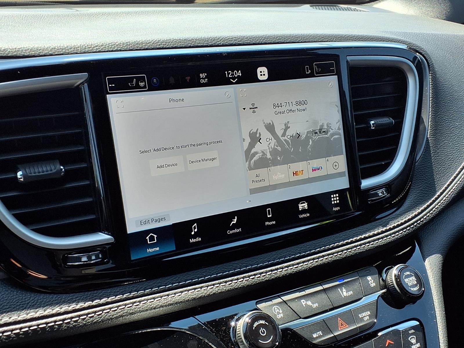 2026 Chrysler Pacifica Select