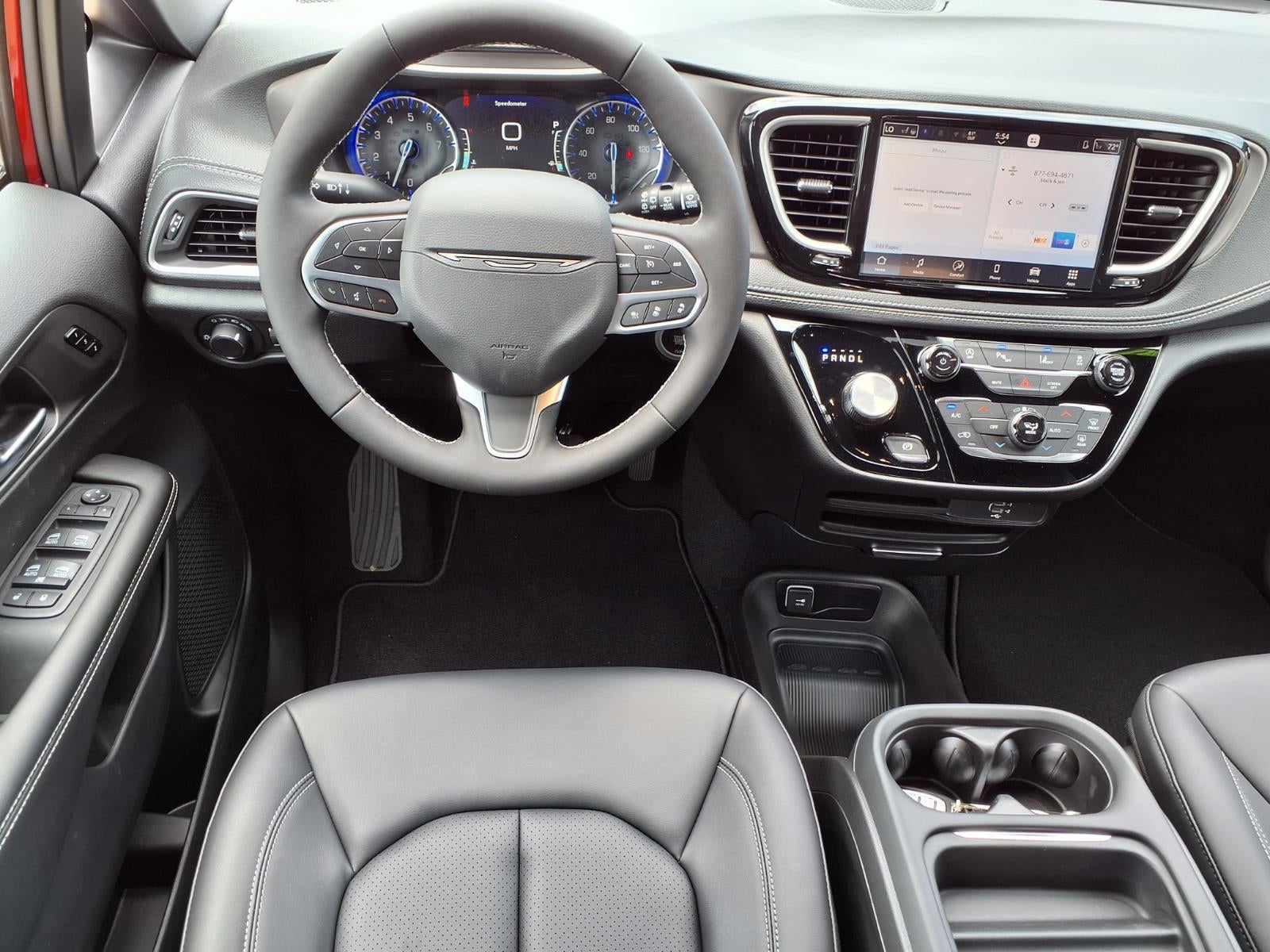 2027 Chrysler Pacifica Select