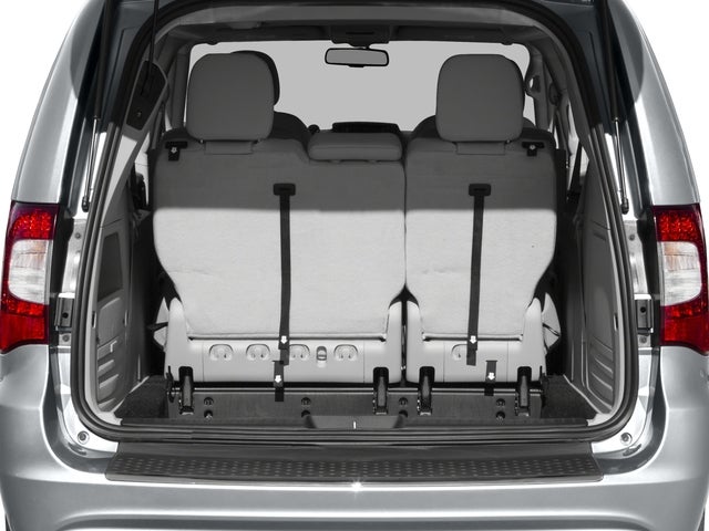 2016 Chrysler Town and Country Touring