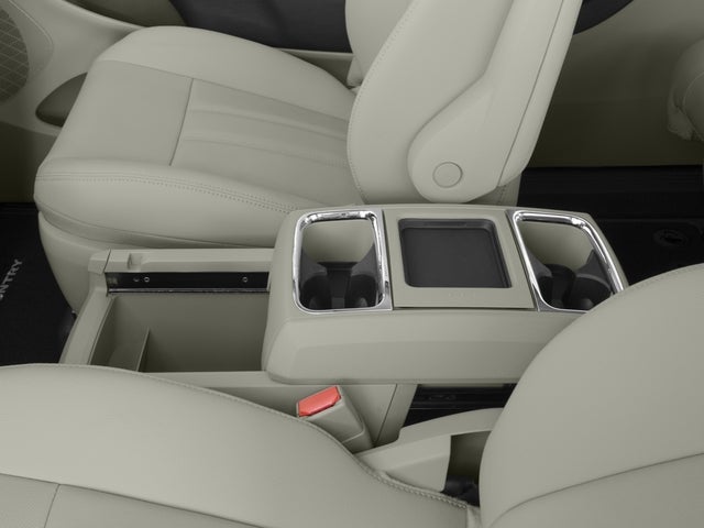 2016 Chrysler Town and Country Touring