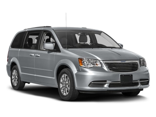 2016 Chrysler Town and Country Touring