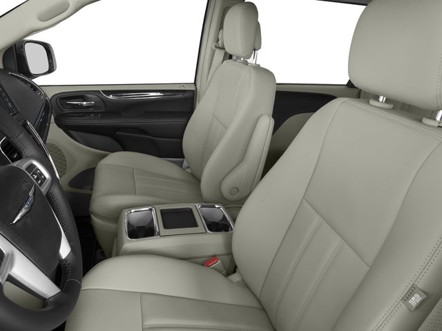 2016 Chrysler Town and Country Touring