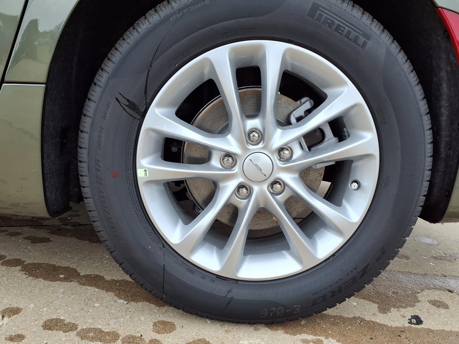 2027 Chrysler Pacifica Select