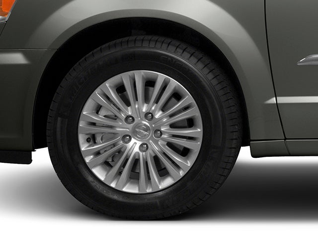 2013 Chrysler Town and Country Touring-L
