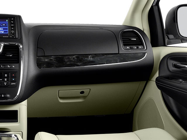 2013 Chrysler Town and Country Touring-L