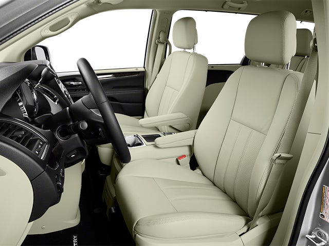 2013 Chrysler Town and Country Touring-L