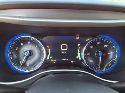 2025 Chrysler Voyager LX